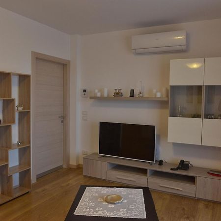 Villa Artemia Манерба дел Гарда Екстериор снимка