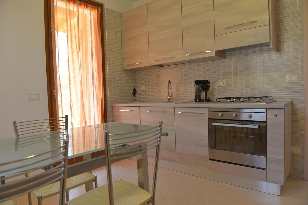 Villa Artemia Манерба дел Гарда Стая снимка